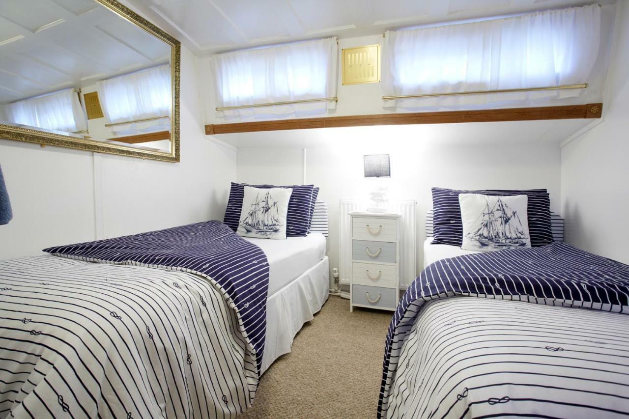 Botel Motor Vessel Till York