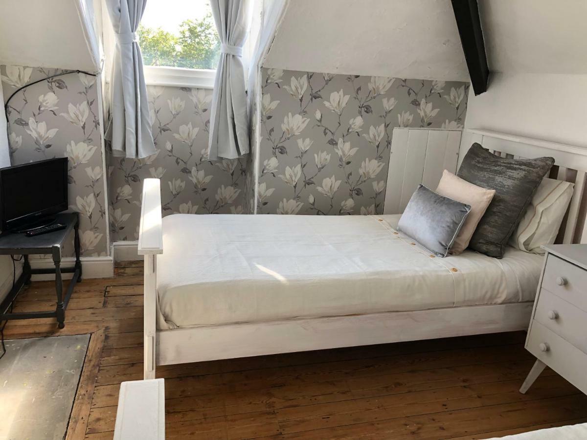 Amor Matris Bed & Breakfast *