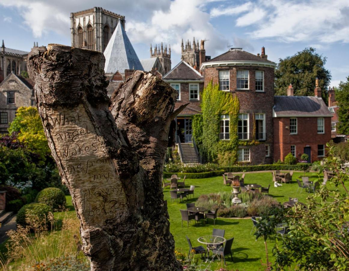 Grays Court 4* York