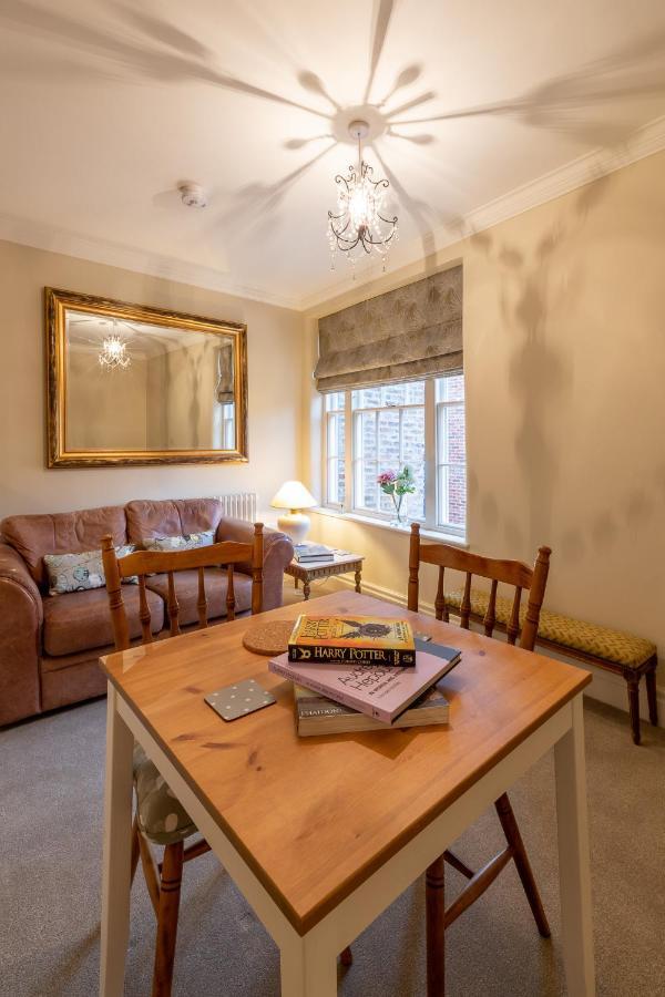 Apartment 2, 71 Micklegate,