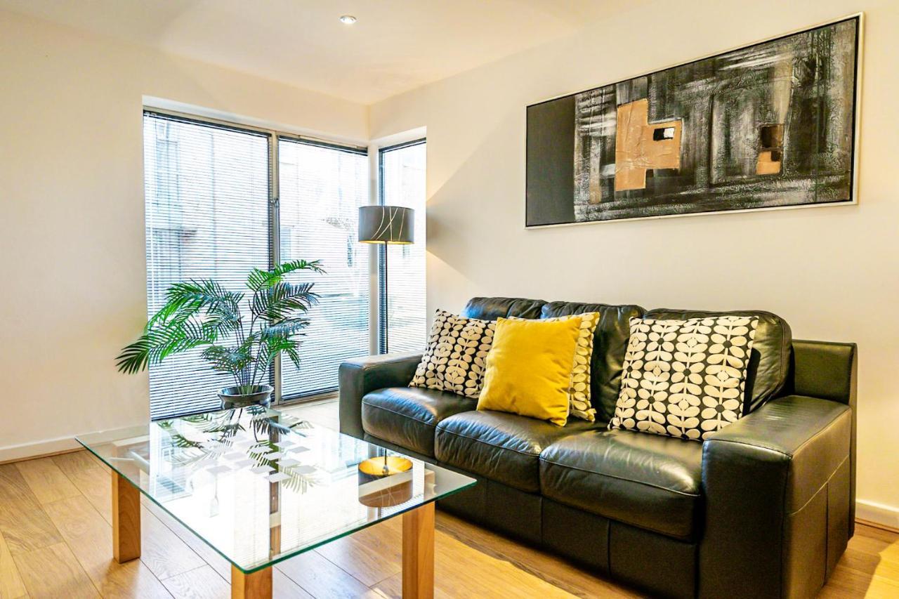 12 Stonegate Court Apartment