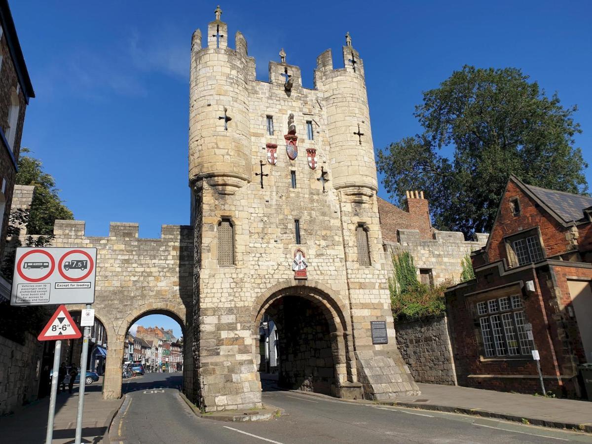 2, 71 Micklegate, Apartment *