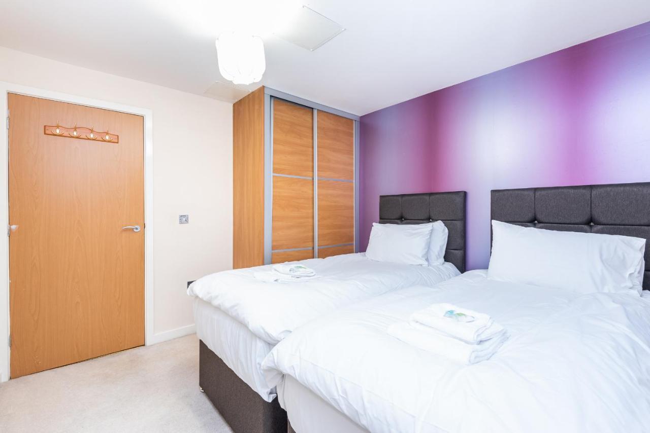 Apartment Modern Smart Open Plan Living With Free Parking