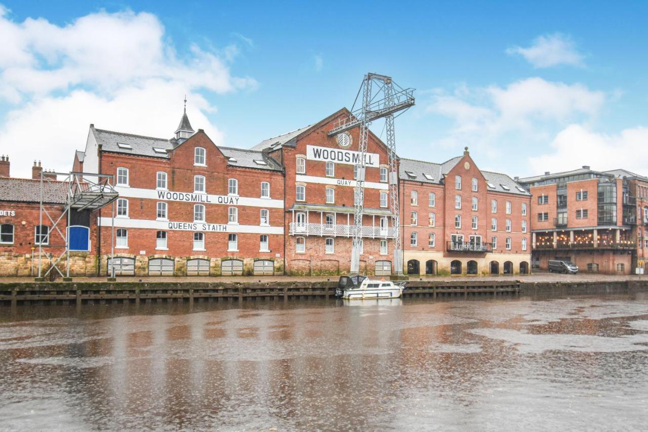 Riverside At Woodsmill Quay *