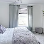 Spring Hall\'S City House