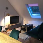 Time Is Now! Beautiful Apartment In York