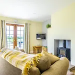 Brecks Farm - Well Cottage