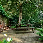 Middlethorpe Manor - No 5 Lazy Days And Explore