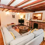 Hollyside Cottage