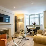 The Retreat At Dukes Townhouse
