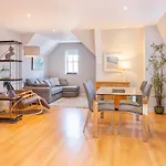 79 Centurion Square