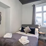 Fawkes Quarter In The Centre Of The City, Sleeps 6