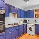 Lovely Spacious Home, 8Mins Walk To York Minster