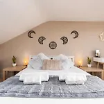 The Cosy Norse Retreat