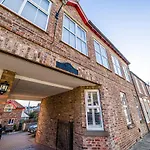 Corner Lodge Bishophill York - Free Parking