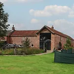 Stormont Hut