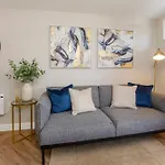 Crescent Court Modern And Luxurious Apartments York