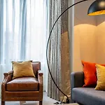 3 London Mews