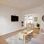 Spring Hall\'S City House