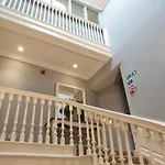Apt 3, 71 Micklegate, York