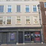 Apt 3, 71 Micklegate, York