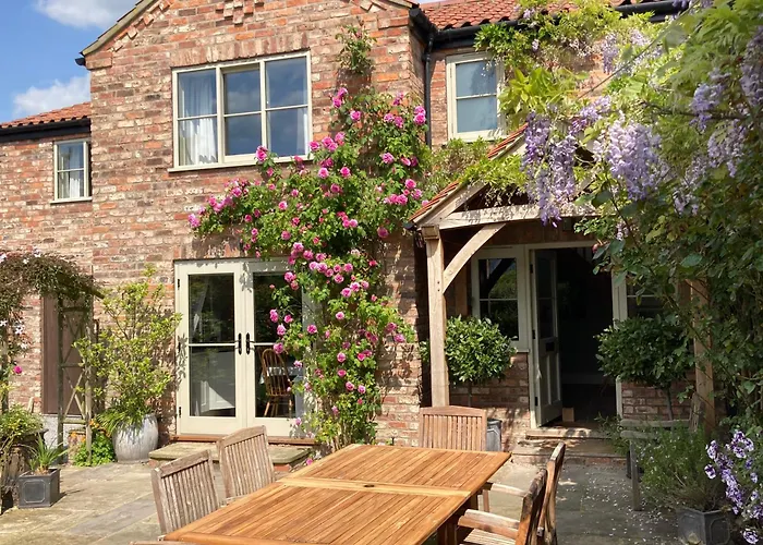The Old Post Office Pretty Village 20Min From York