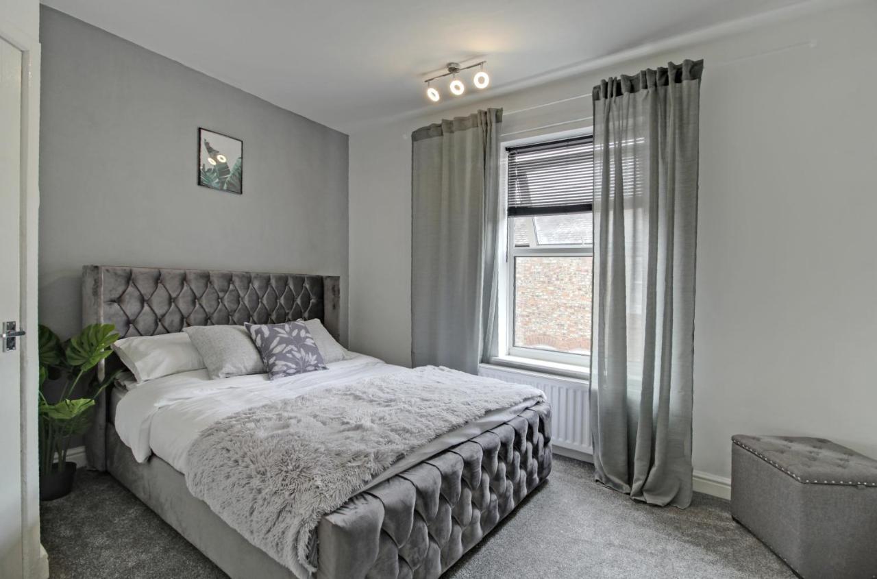 Spring Hall's House Apartment *