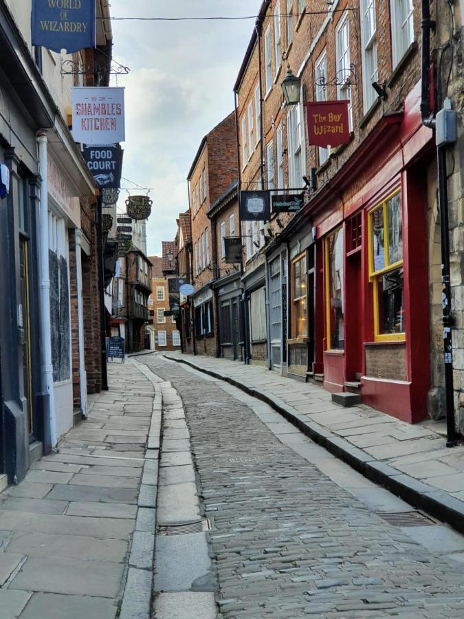 6 Rowntree House * York