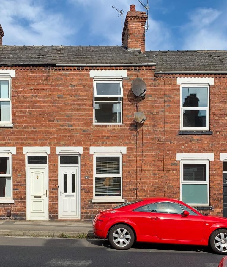 The Racecourse - Quaint Victorian With Free Parking Holiday home