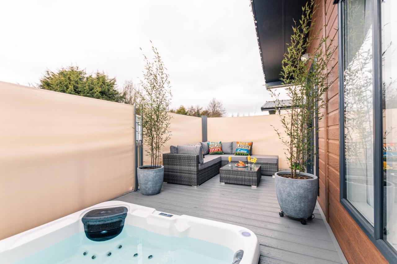 Bluebell With Hot Tub