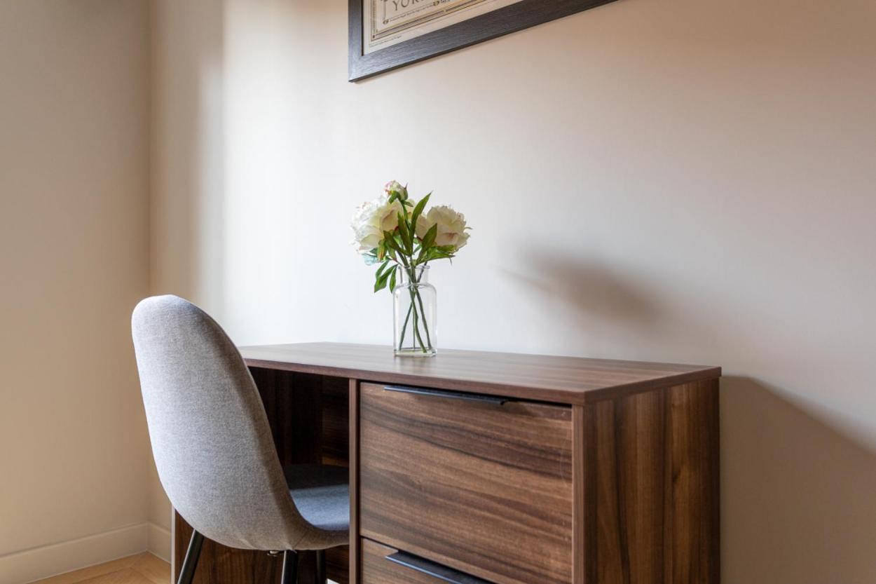 Kings Apartments, Hudson Quarter Apartment