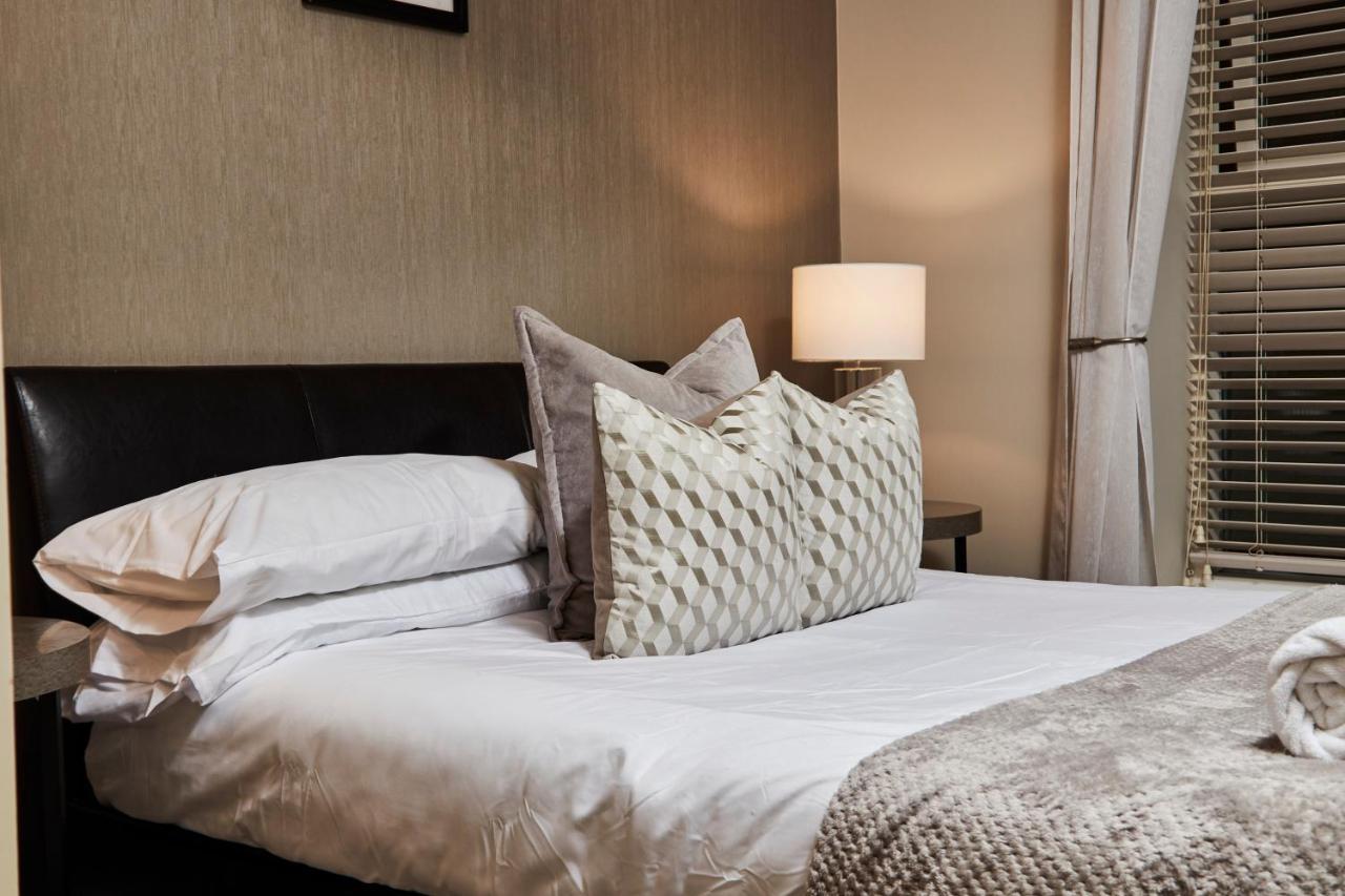 Vikings With Private Parking & Terrace Apartment *