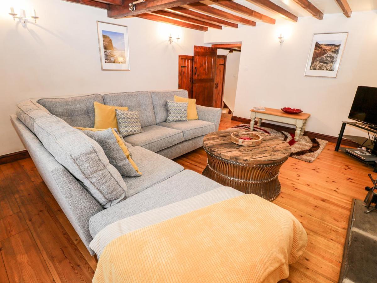 Hollyside Cottage