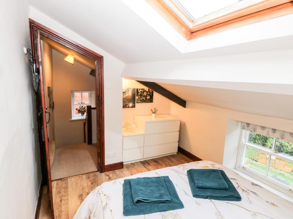 Holiday home Hollyside Cottage York
