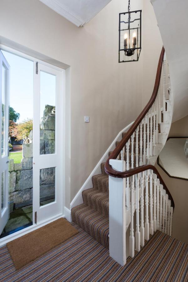 Priestley House Centre-free Parking Apartment