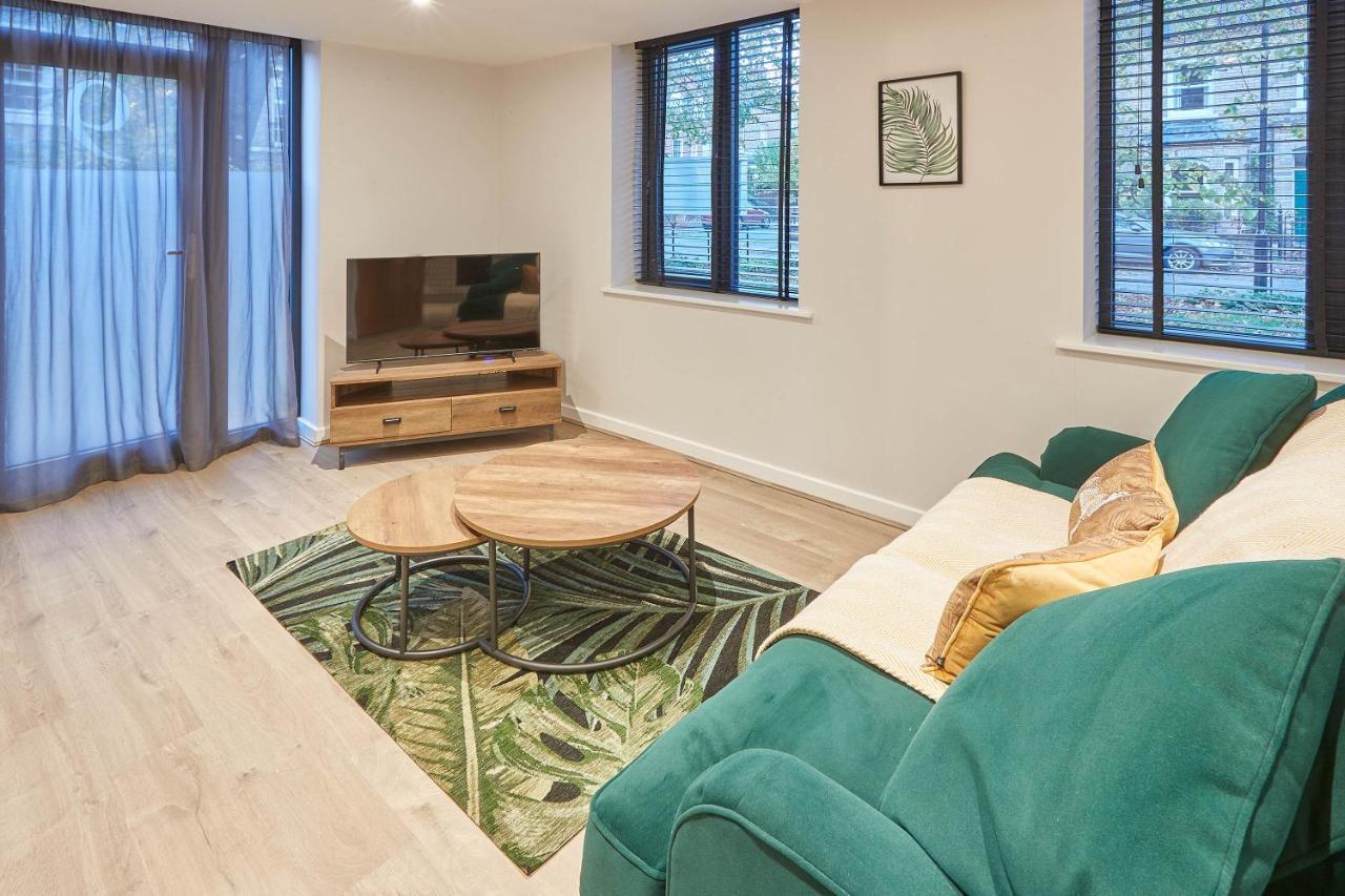 Host & - Fern Apartment *