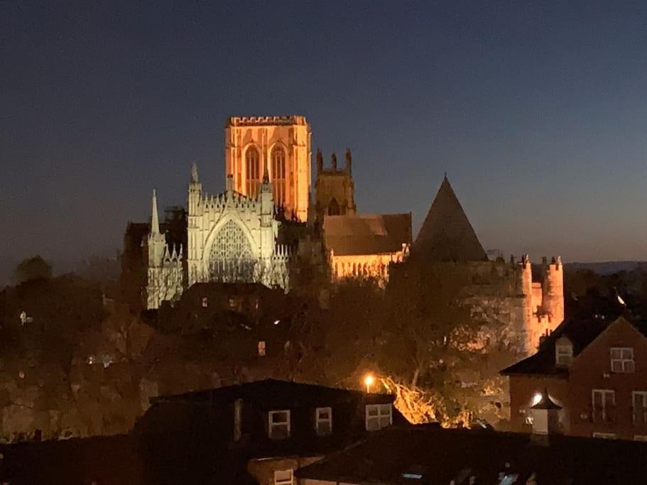 Apartment Betty's Minster View - 6 Twins Or 3 Superkings -central With Free Parking York