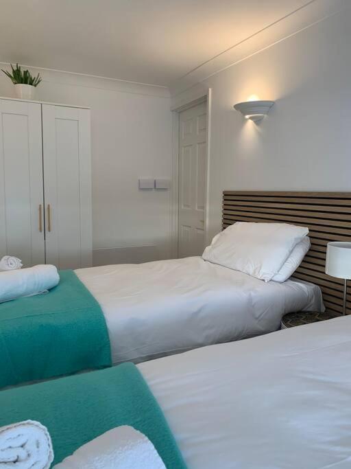 Betty's Minster View - 6 Twins Or 3 Superkings -central With Free Parking * York