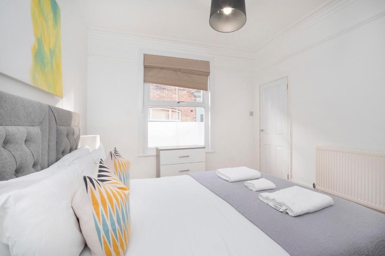Holiday home The Mount Hideaway With Hot Tub *