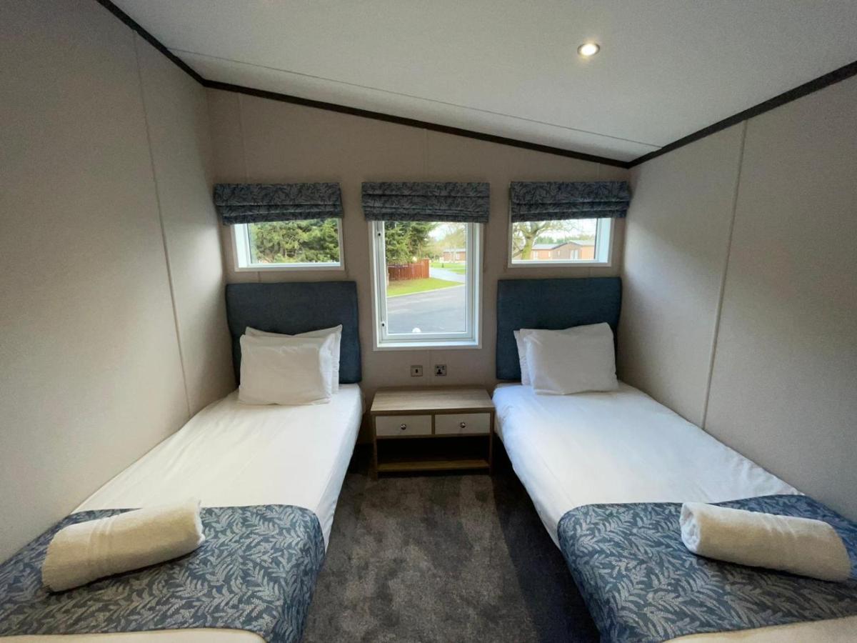 Holiday home Oakwood With Hot Tub York
