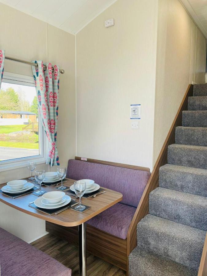 The Hideaway With Hot Tub Holiday home
