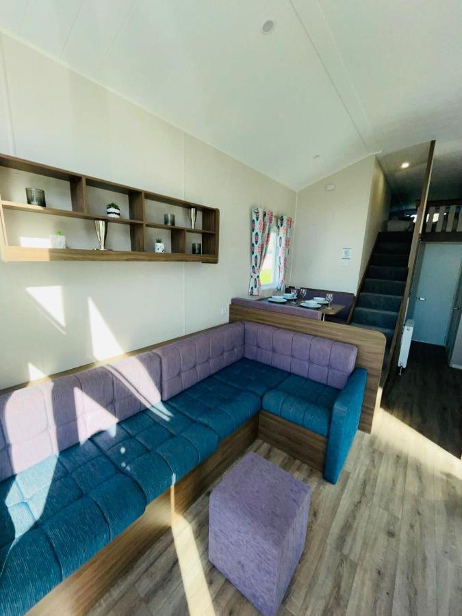 The Hideaway With Hot Tub Holiday home