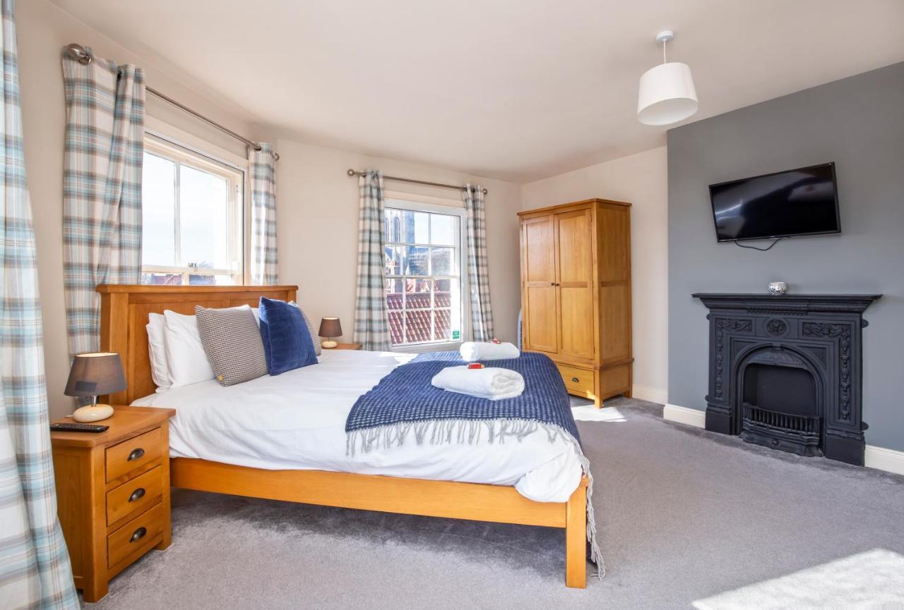 Patrick's Pool- 4 Bedroom,4 Bathroom, Luxury Townhouse! * York