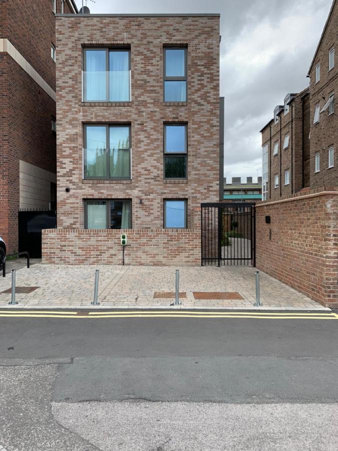 Staycation With Free Parking * York