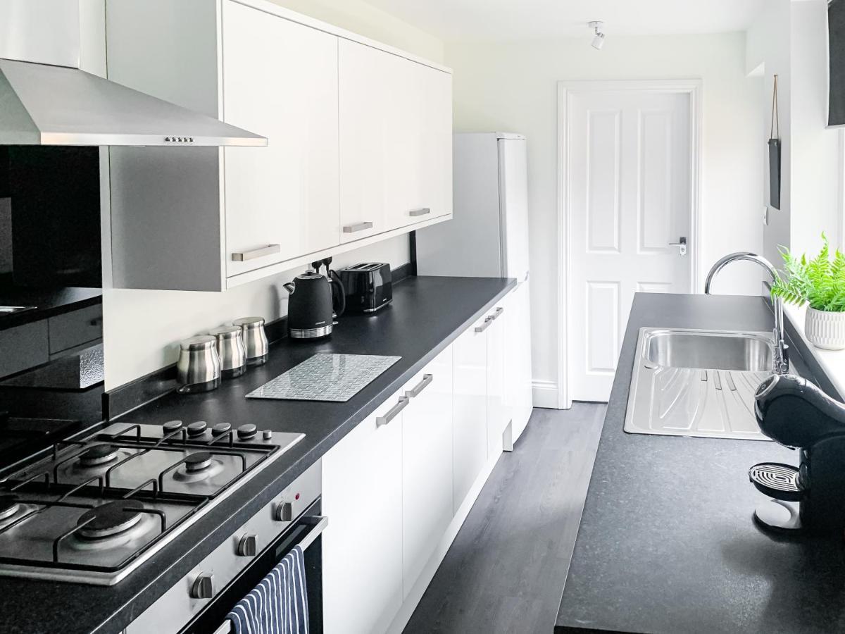 Cedar House - Quaint Victorian With Free Parking Apartment