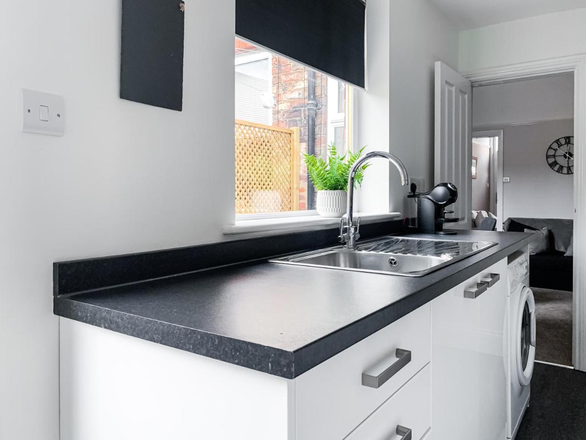 Cedar House - Quaint Victorian With Free Parking Apartment