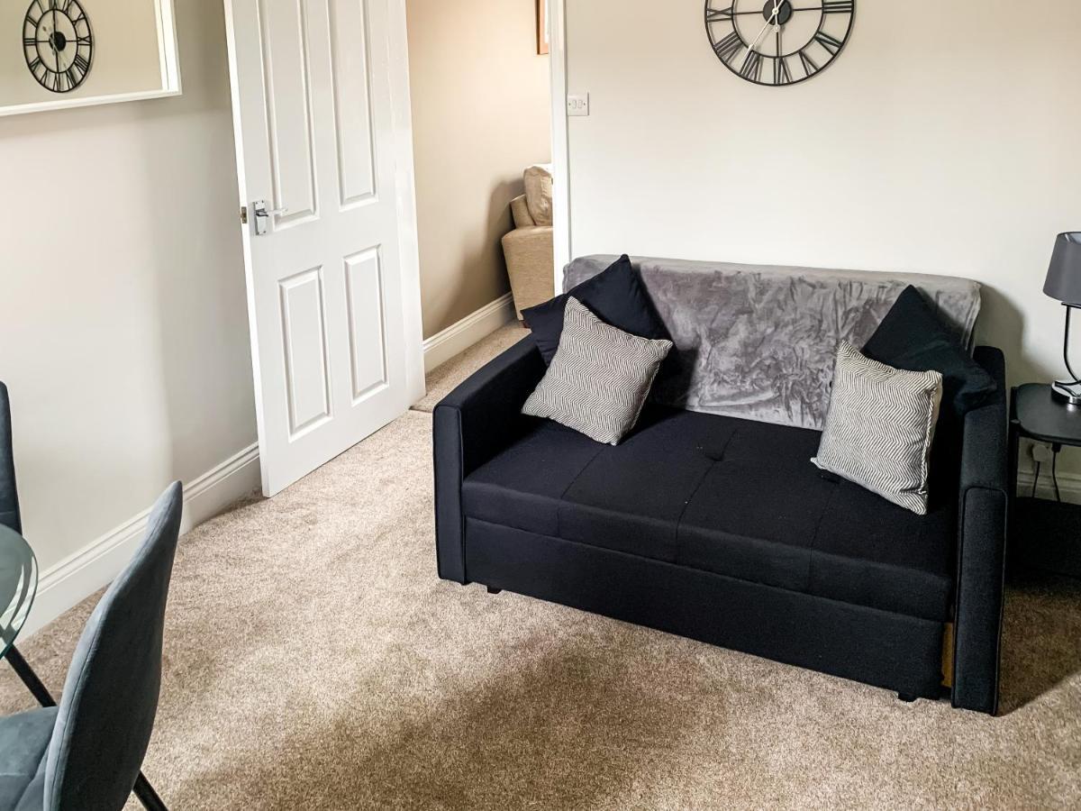 Cedar House - Quaint Victorian With Free Parking Apartment *
