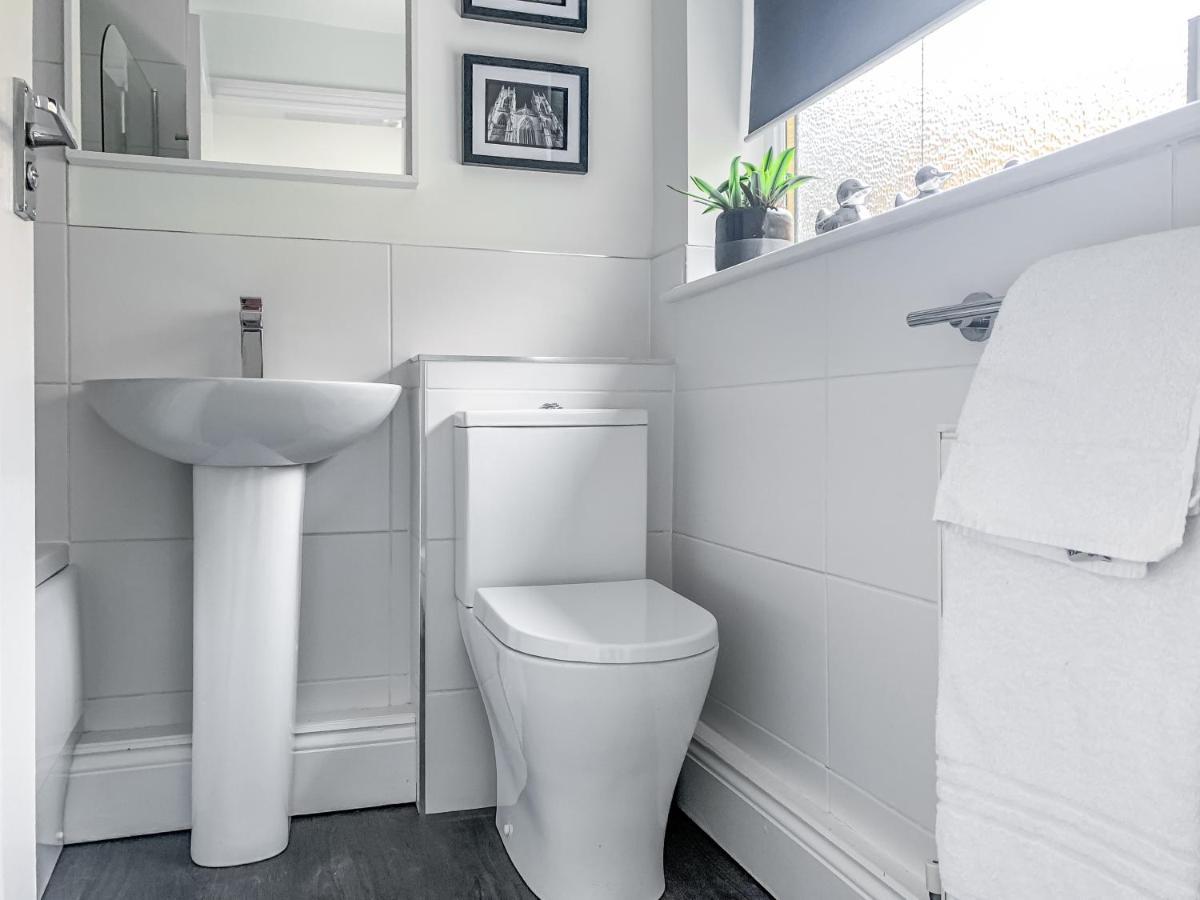 Cedar House - Quaint Victorian With Free Parking Apartment York
