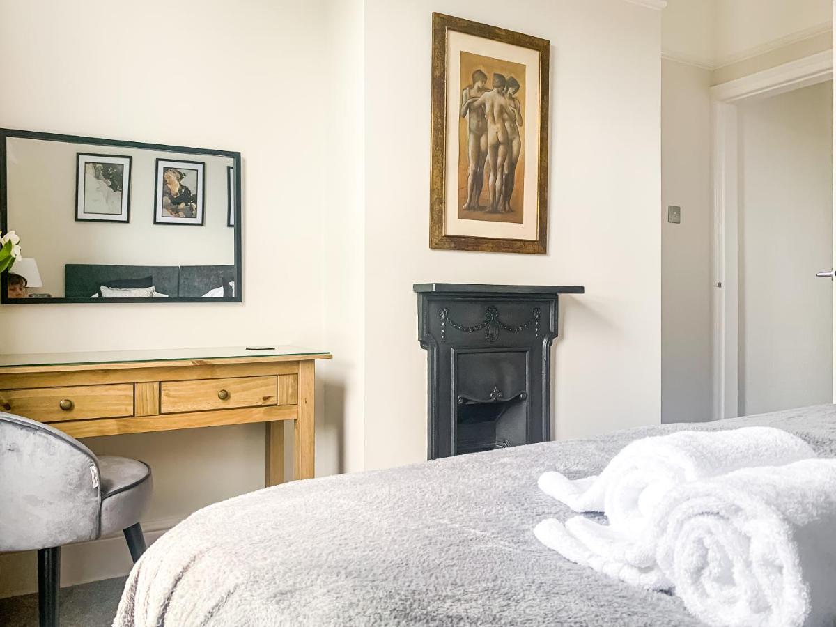 Apartment Cedar House - Quaint Victorian With Free Parking