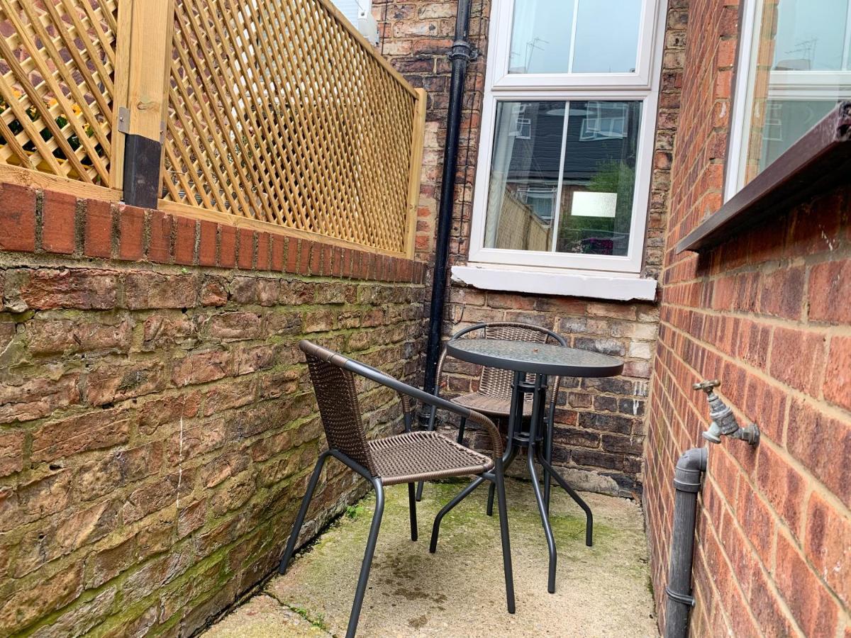 Apartment Cedar House - Quaint Victorian With Free Parking *